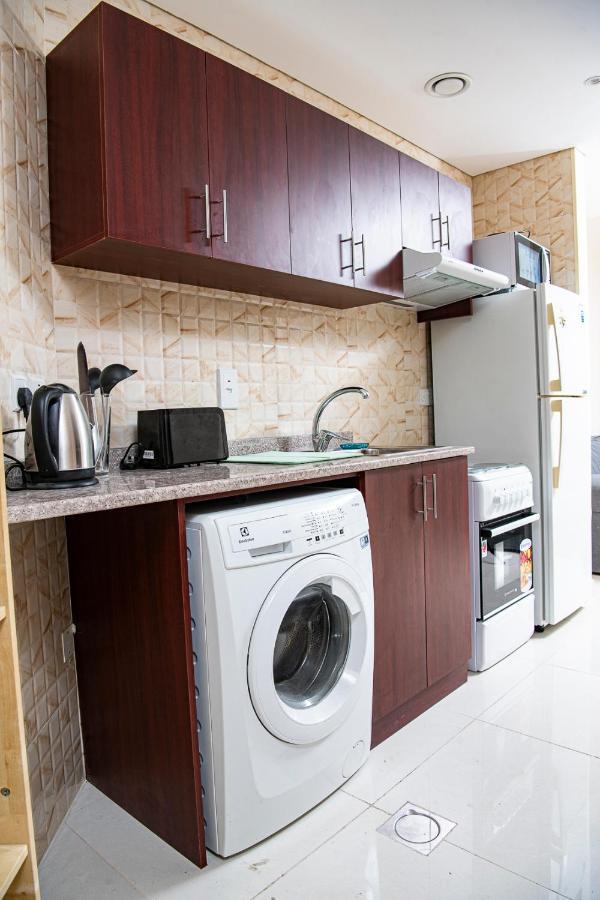 Studio In The Heart Of Sports City -Great View & Amenities! Dubai Exterior foto